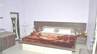 Kishori Ju Palace, Orchha 2